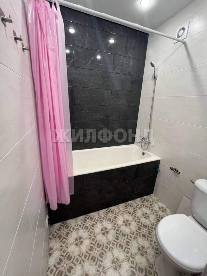 2-комн квартира Титова улица, д.16