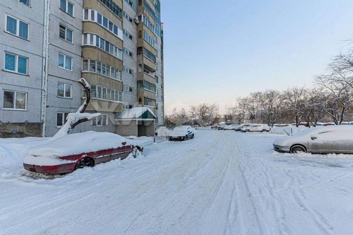 4-комн квартира Лазурная улица, д.14