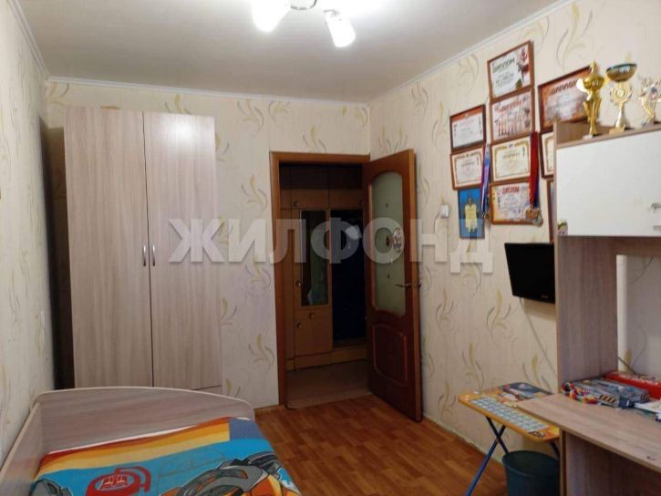 4-комн квартира Красина улица, д.45