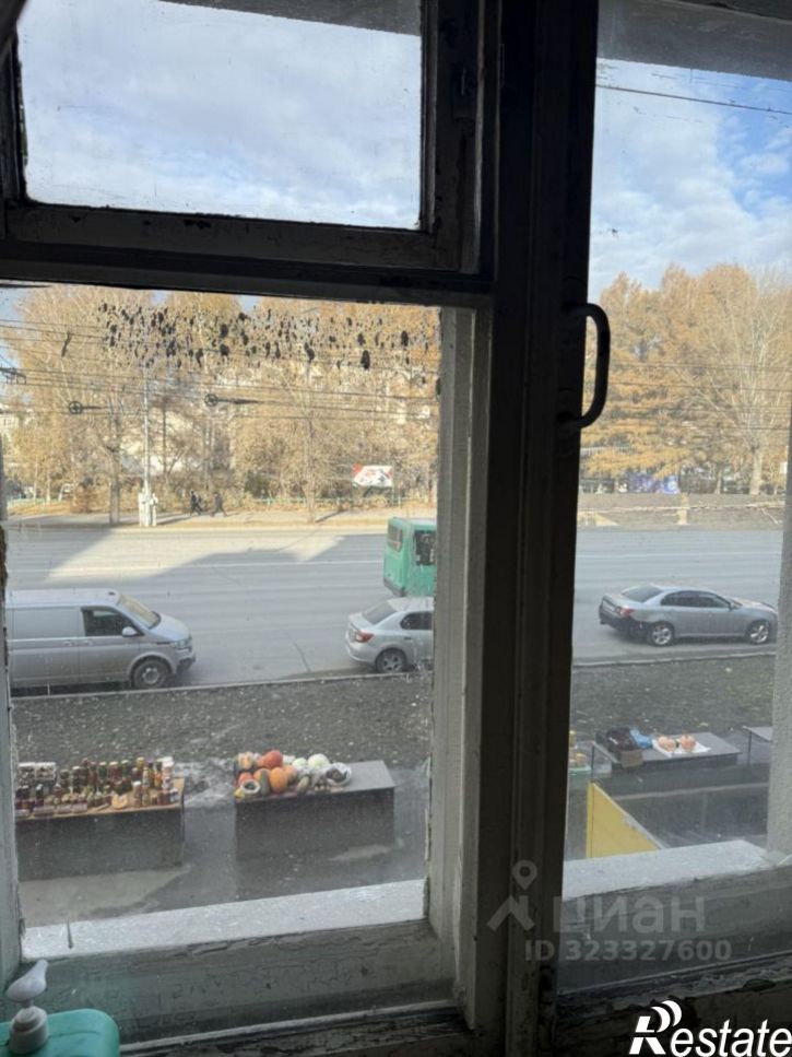 2-комн квартира улица Титова, 11,  д. 11