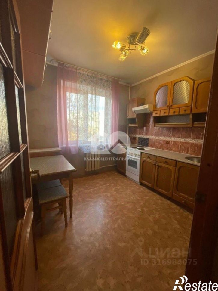 3-комн квартира Троллейная улица, 144,  д. 144