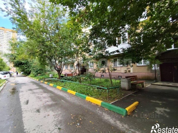 1-комн квартира улица Адриена Лежена, 30/1,  д. 30/1