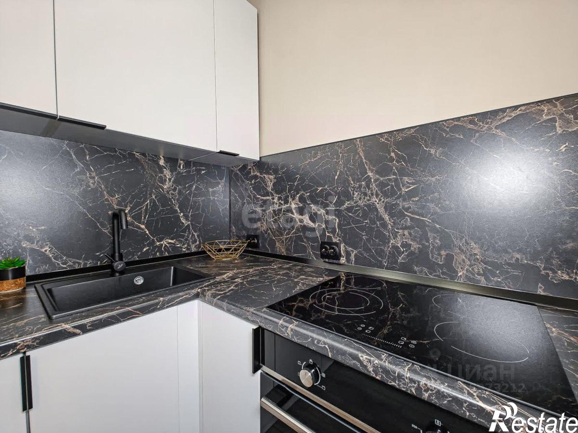 Купить квартиру за 11 700 000 рублей на улица Николая Островского, 195/3