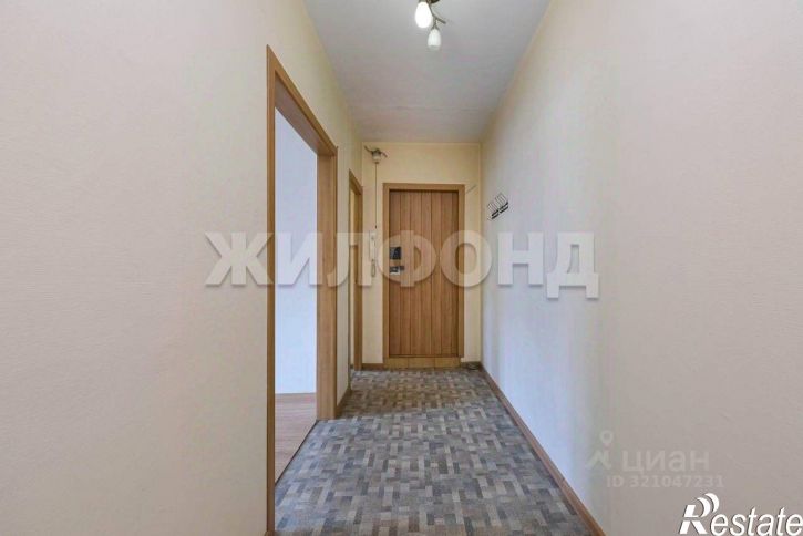 3-комн квартира улица Сакко и Ванцетти, 42,  д. 42