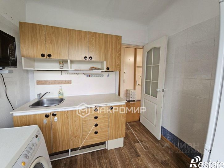 3-комн квартира улица Стофато, 11,  д. 11