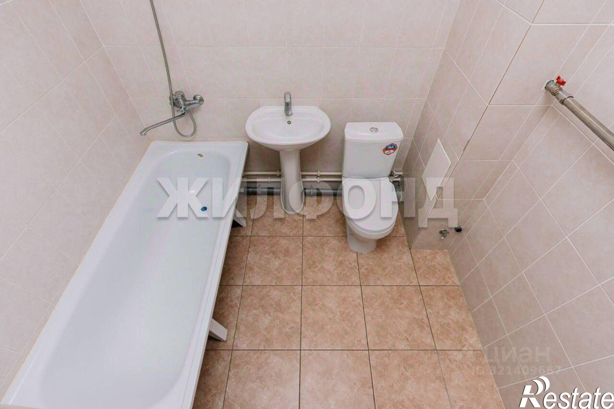 Купить квартиру за 2 800 000 рублей на улица Романтиков, 3