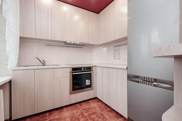 Студия ул Ватутина, 21