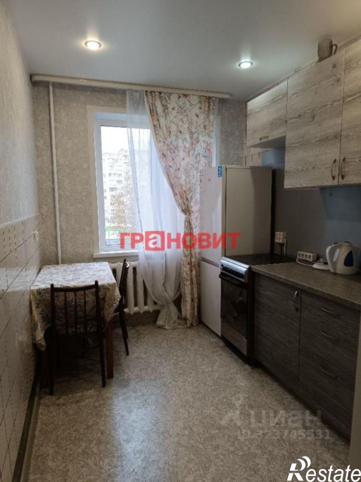 3-комн квартира улица Бориса Богаткова, 194/6,  д. 194/6