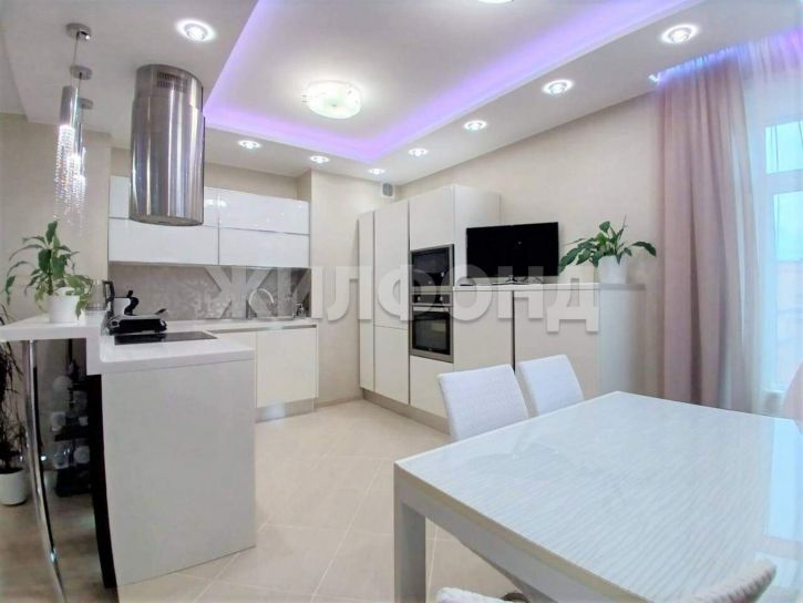 4-комн квартира Кедровая улица, д.53