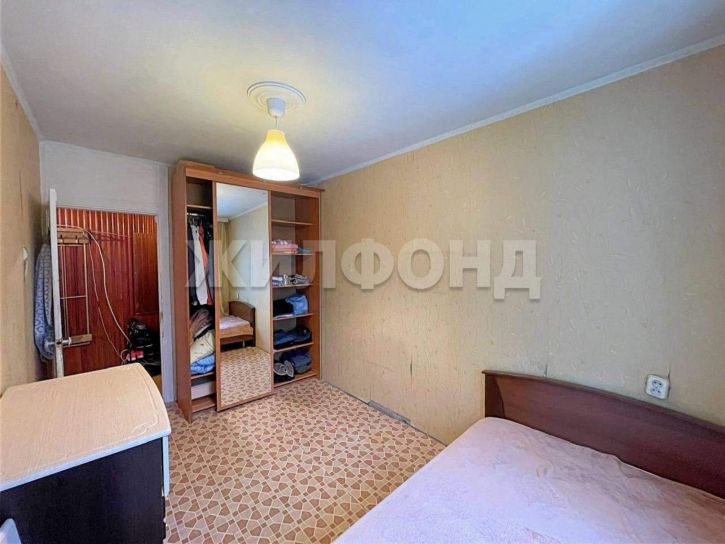 4-комн квартира Петухова улица, д.122/1