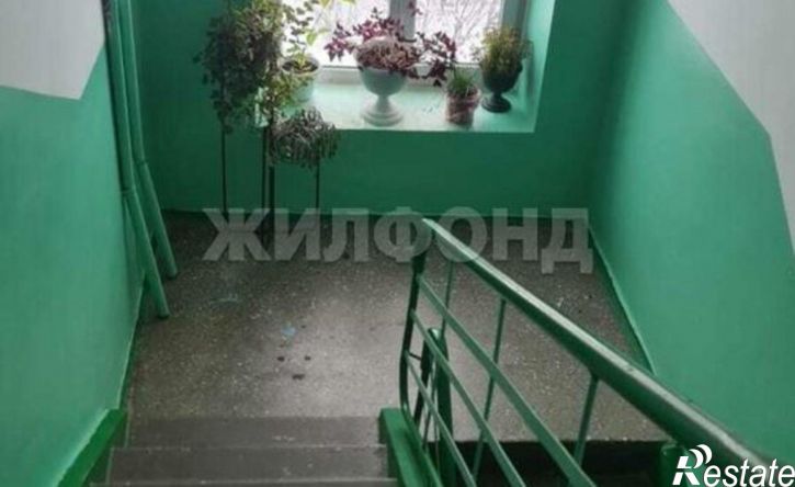 1-комн квартира ул Есенина, 9/1,  д. 9/1