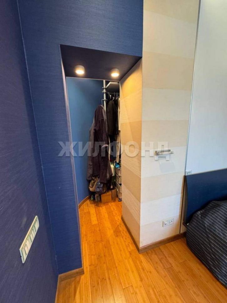 4-комн квартира Челюскинцев улица, д.48/1