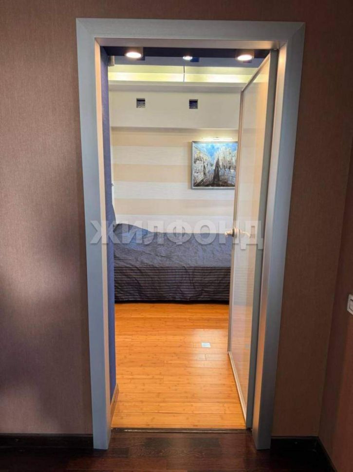 4-комн квартира Челюскинцев улица, д.48/1