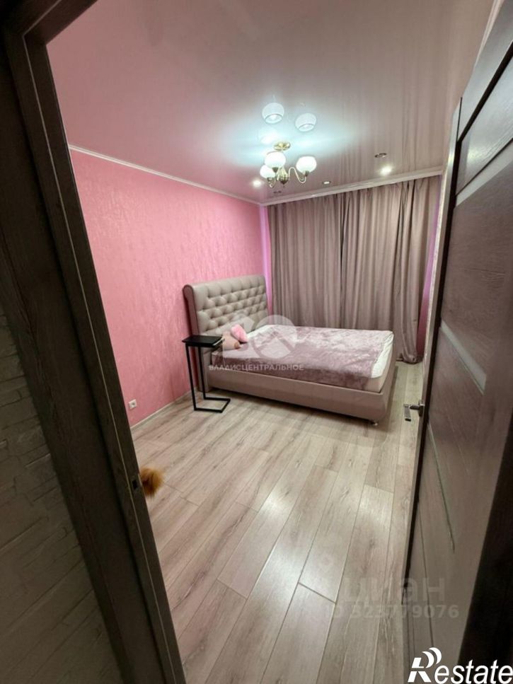 2-комн квартира улица Есенина, 12/2,  д. 12/2