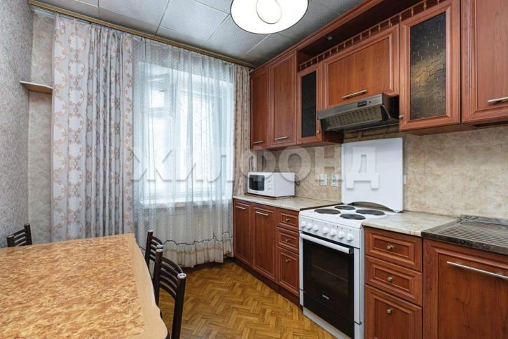 3-комн квартира Сибирская улица, д.41