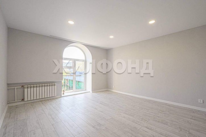 3-комн квартира Авиастроителей улица, д.13А