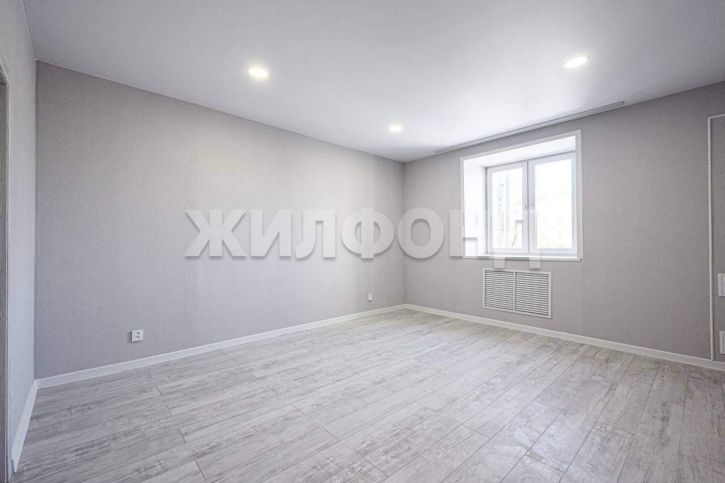 3-комн квартира Авиастроителей улица, д.13А