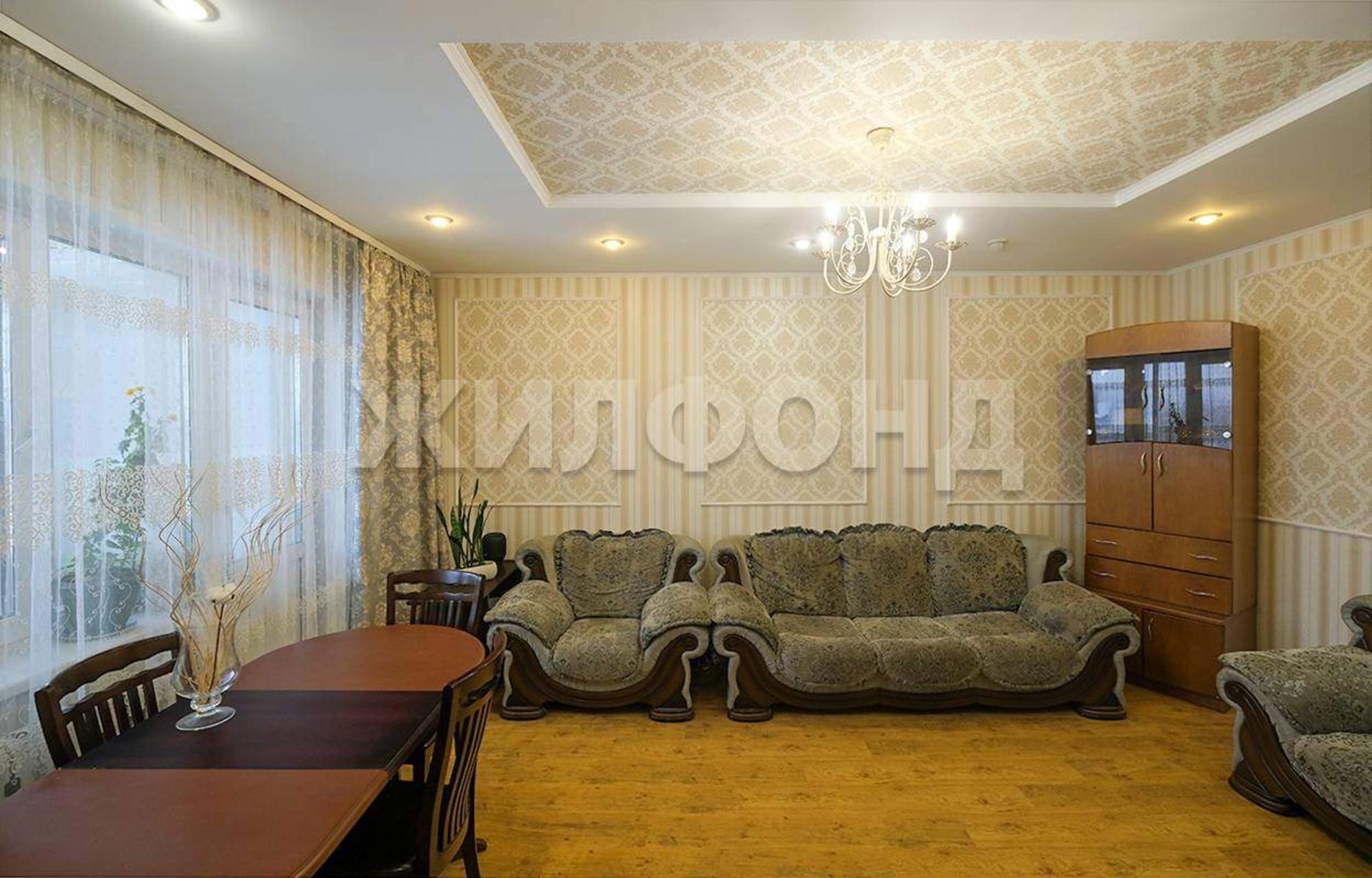 Купить дачу, дом, коттедж за 15 800 000 рублей на Декабристов улица