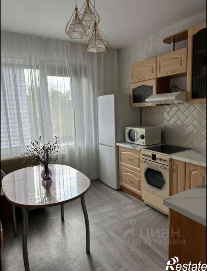 2-комн квартира Красный проспект, 323,  д. 323