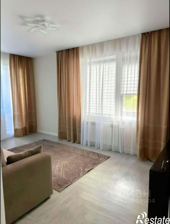 2-комн квартира Красный проспект, 323,  д. 323