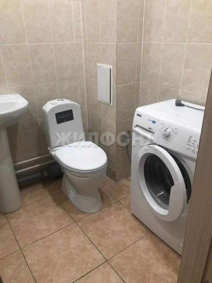 1-комн квартира Романтиков улица, д.8