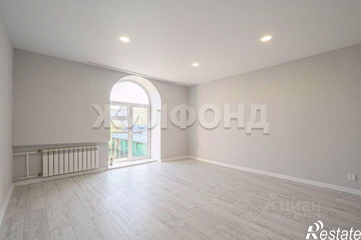 3-комн квартира улица Авиастроителей, 13А,  д. 13А