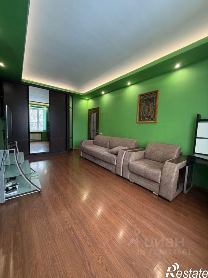 3-комн квартира Колыванская улица, 6,  д. 6