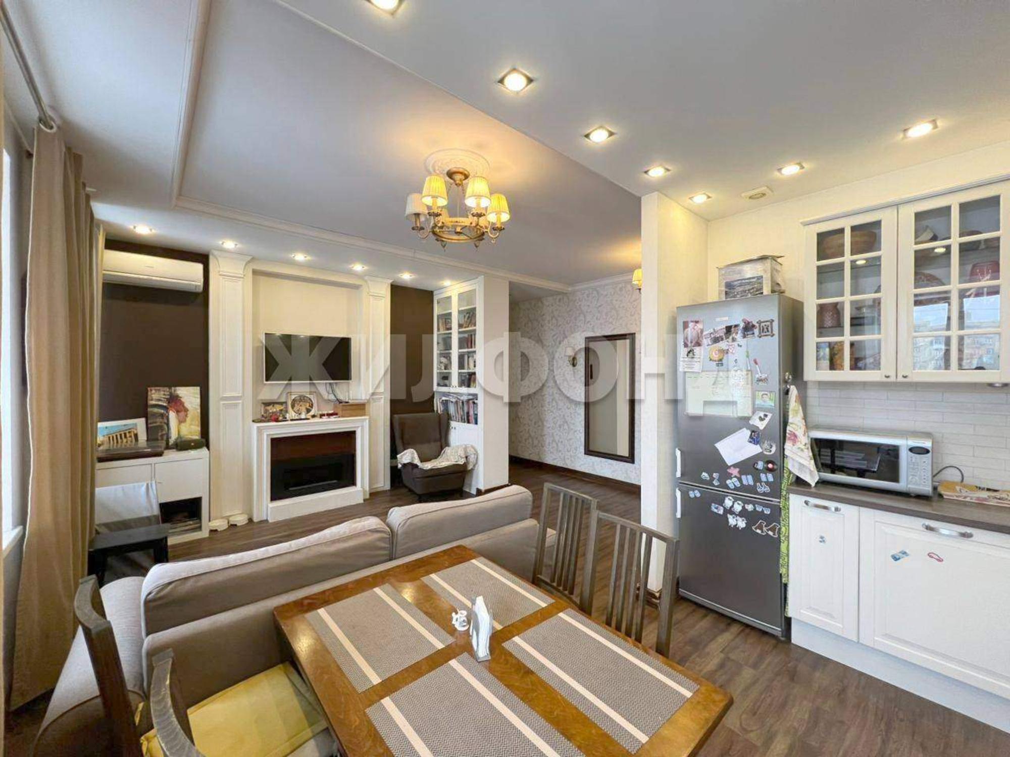 Купить квартиру за 13 000 000 рублей на Красный проспект, д.13