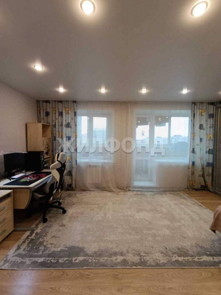 3-комн квартира Челюскинцев улица, д.14/1