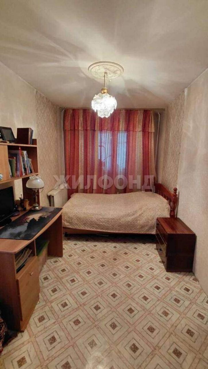 4-комн квартира Олеко Дундича улица, д.23