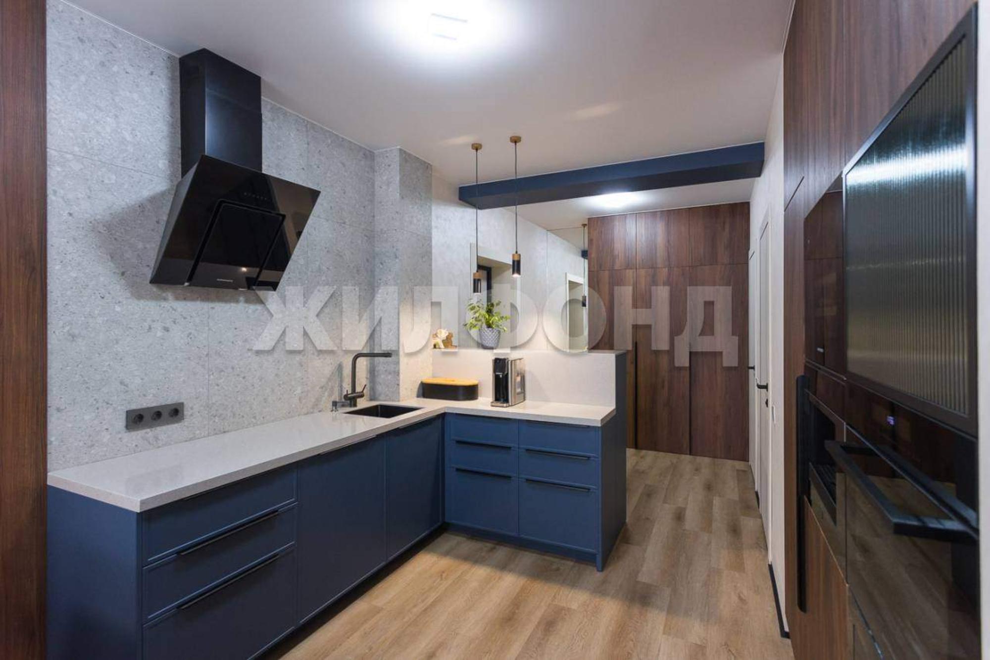 Купить квартиру за 27 000 000 рублей на Аэропорт улица, д.88