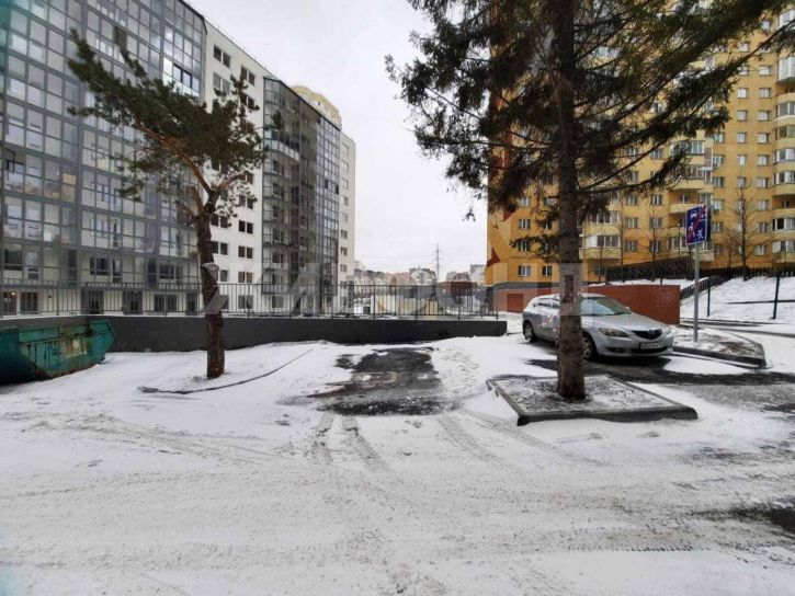 3-комн квартира Вилюйская улица, д.1