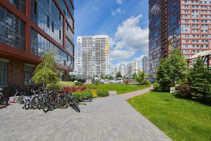 3-комн квартира Ясный Берег улица, д.10