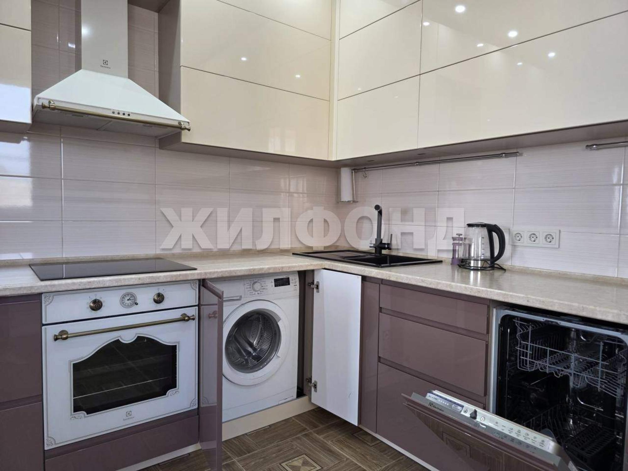 Сдать квартиру за 50 000 рублей на Кирова улица, д.225