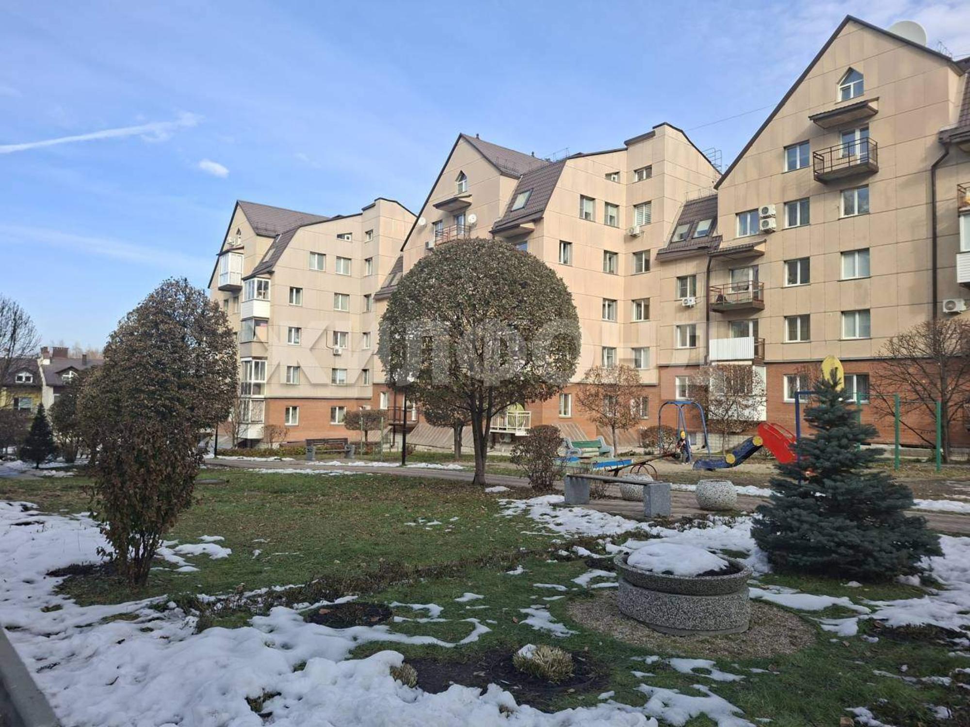 Купить квартиру за 9 500 000 рублей на Зеленый Бор микрорайон, д.3