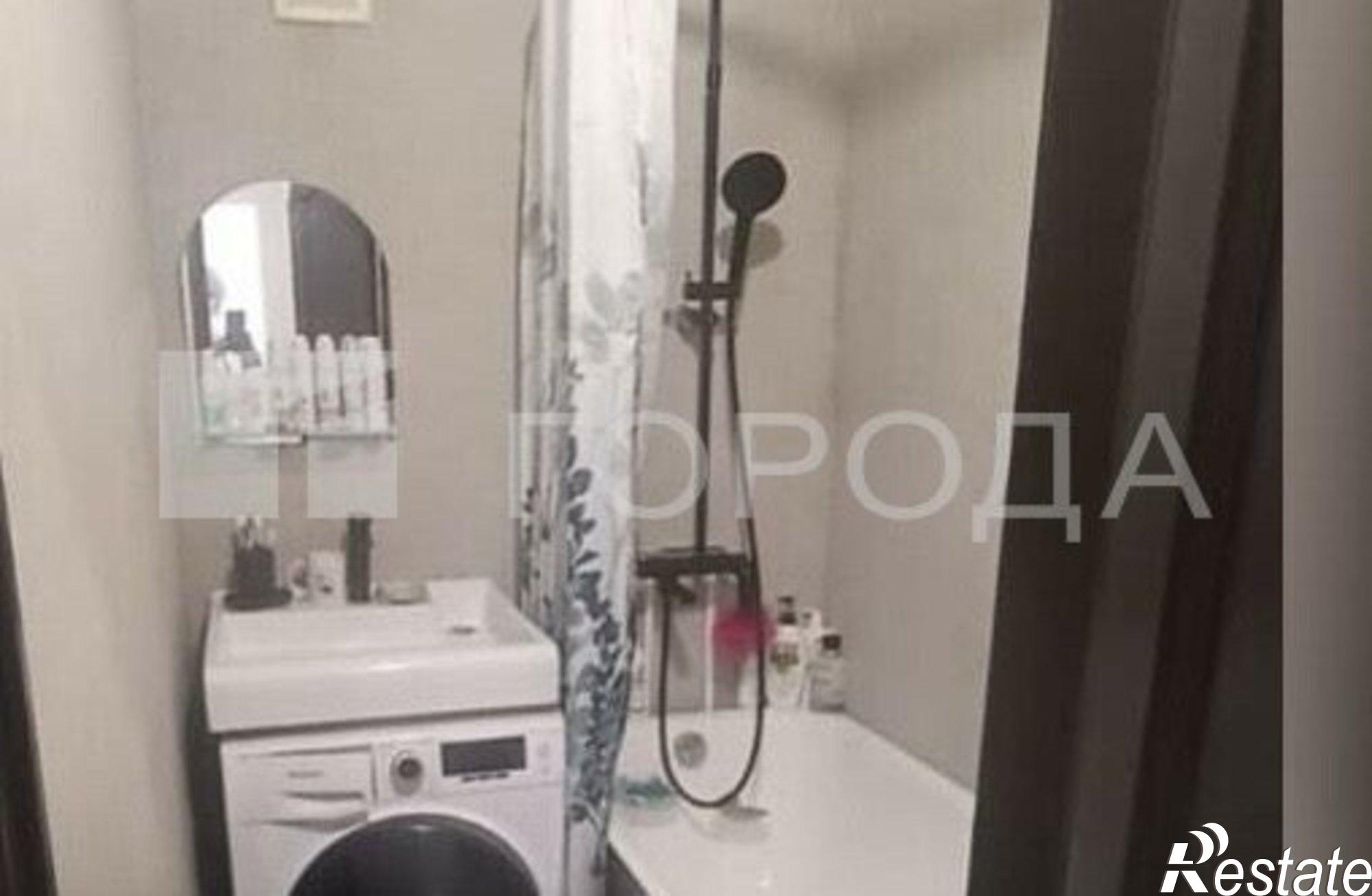 Купить квартиру за 6 990 000 рублей на ул Сержанта Коротаева, 1