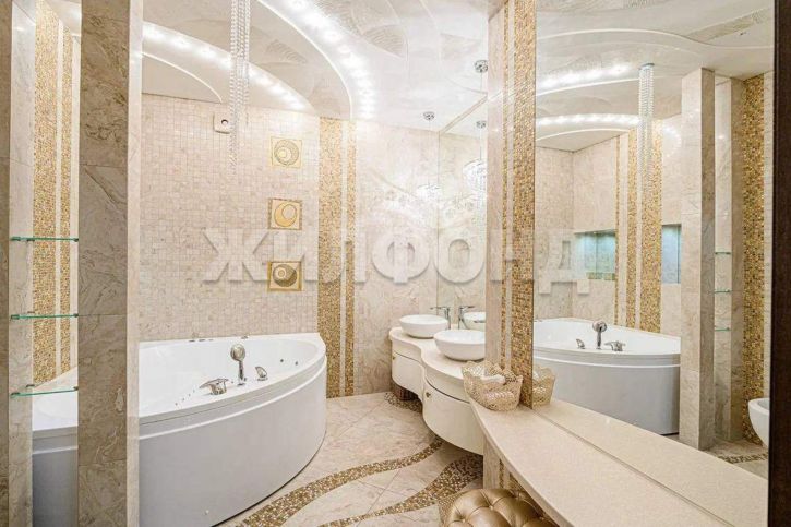 4-комн квартира Депутатская улица, д.2