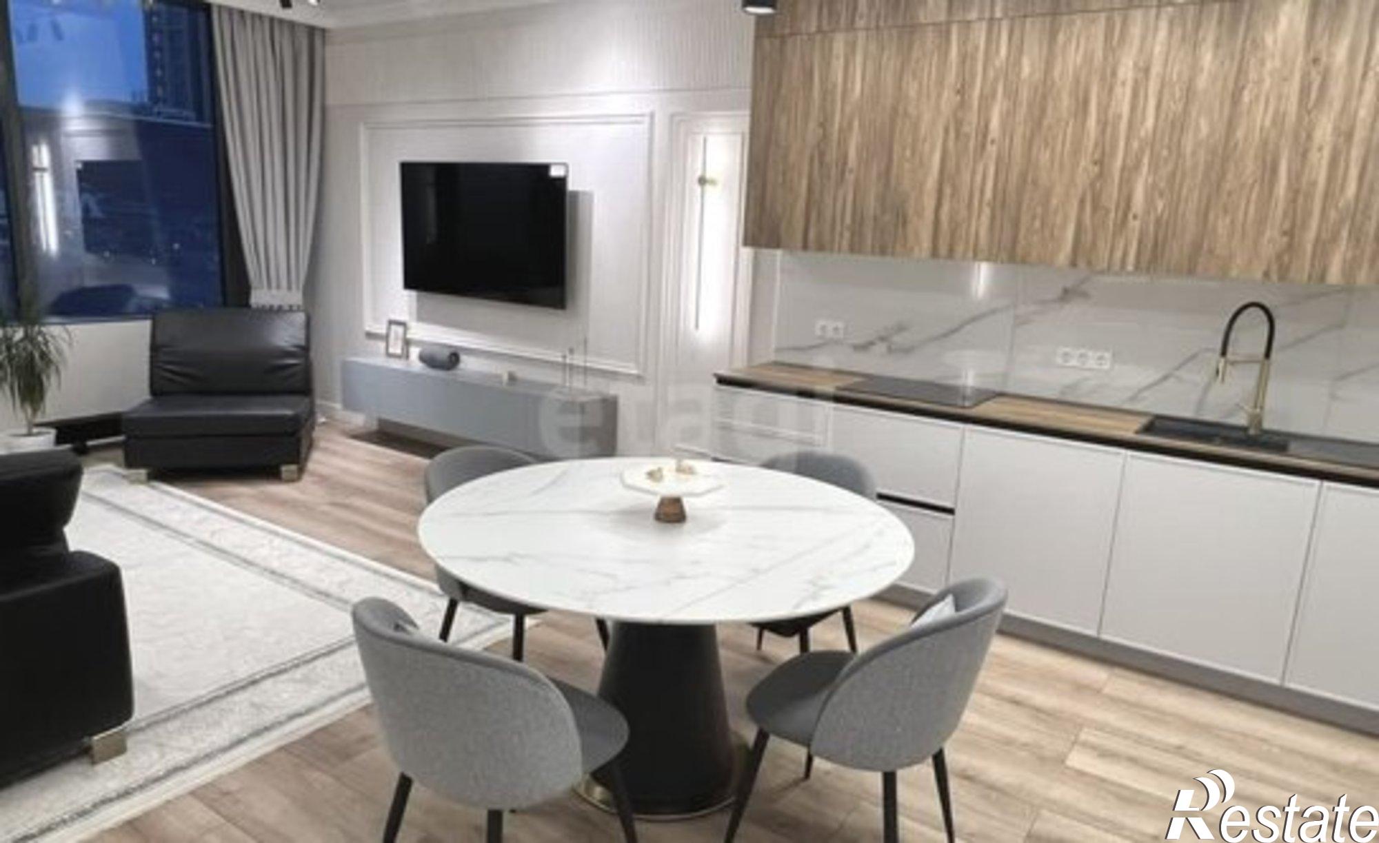 Купить квартиру за 37 000 000 рублей на Красный пр-кт, 104