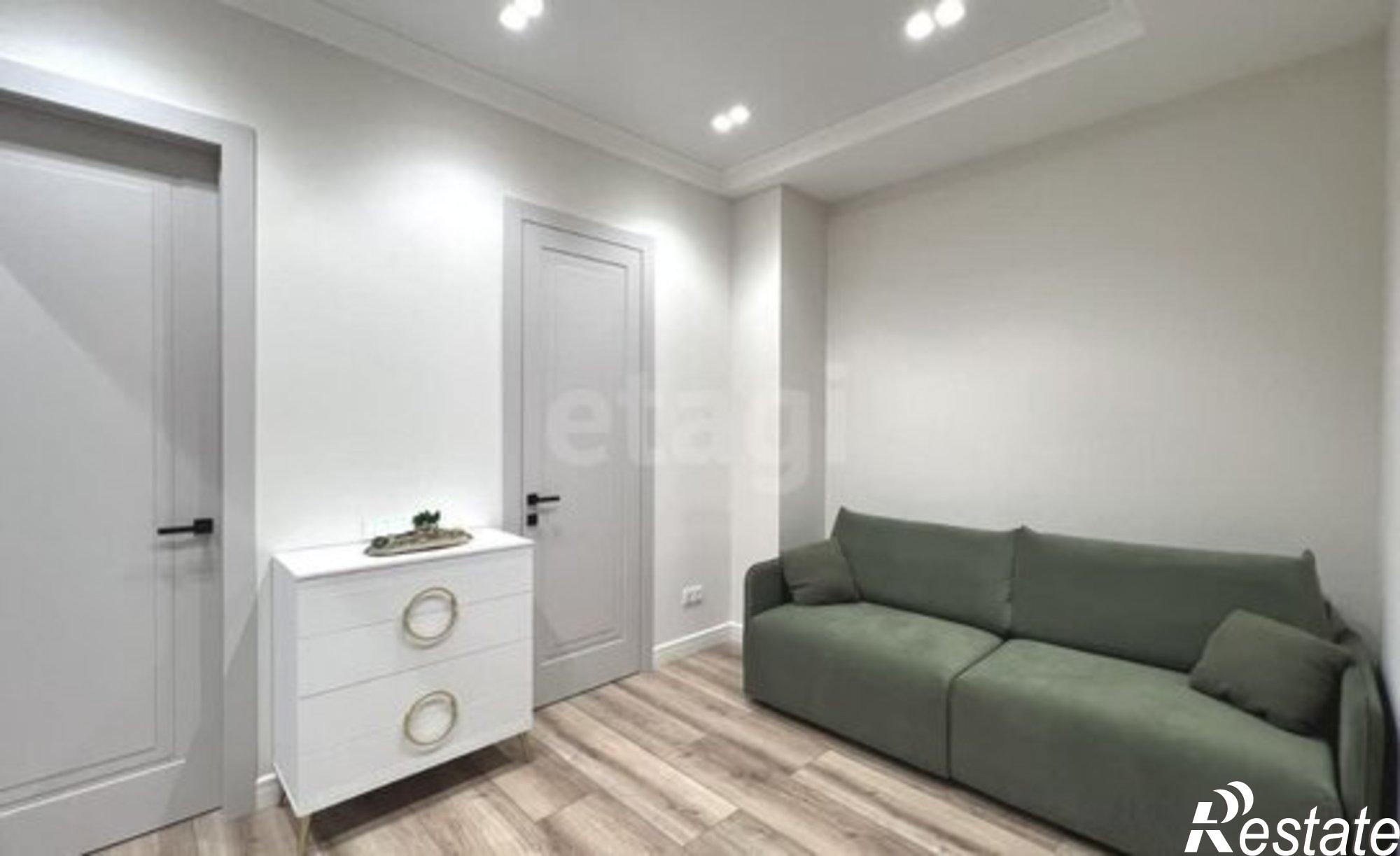 Купить квартиру за 37 000 000 рублей на Красный пр-кт, 104