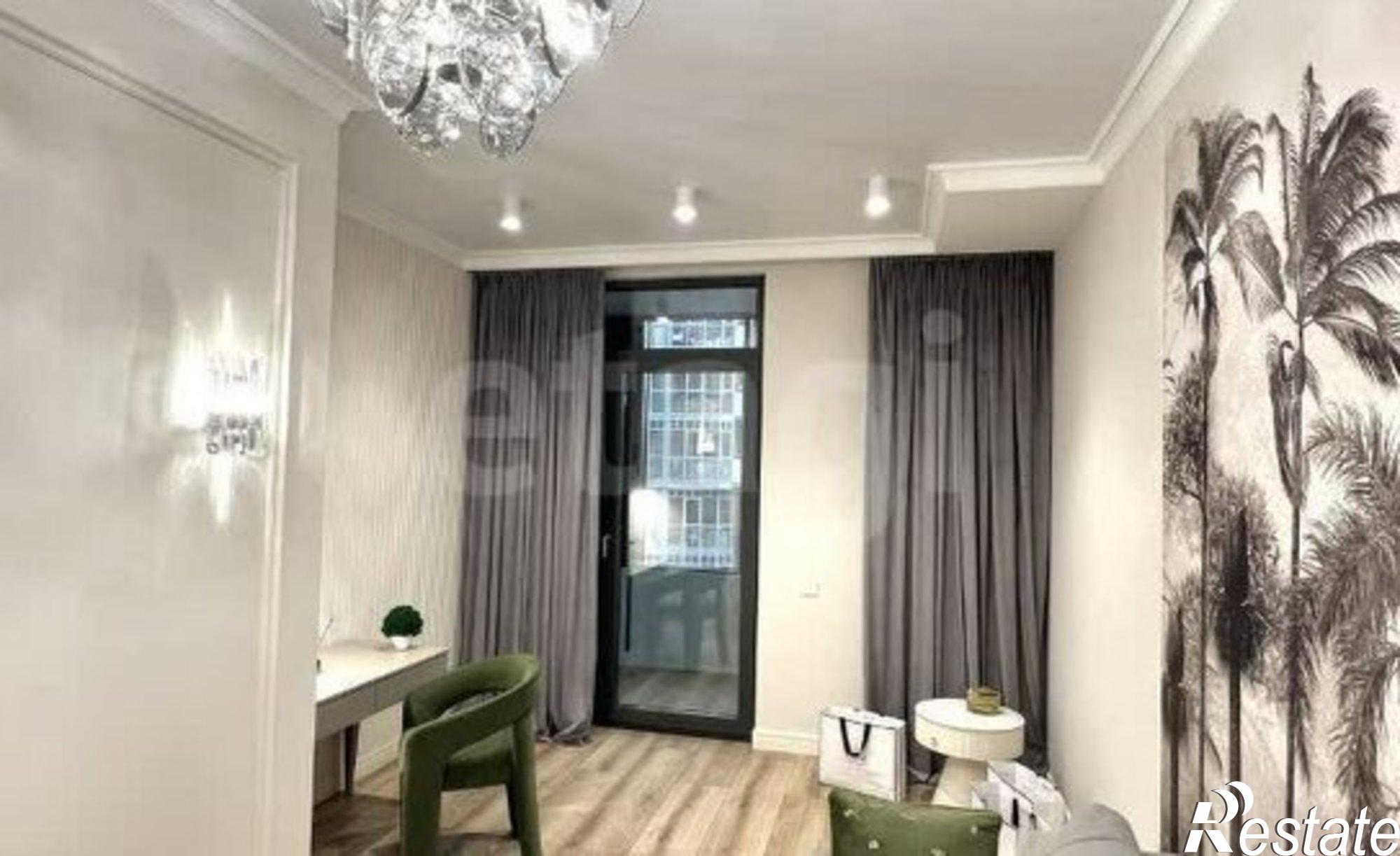 Купить квартиру за 37 000 000 рублей на Красный пр-кт, 104