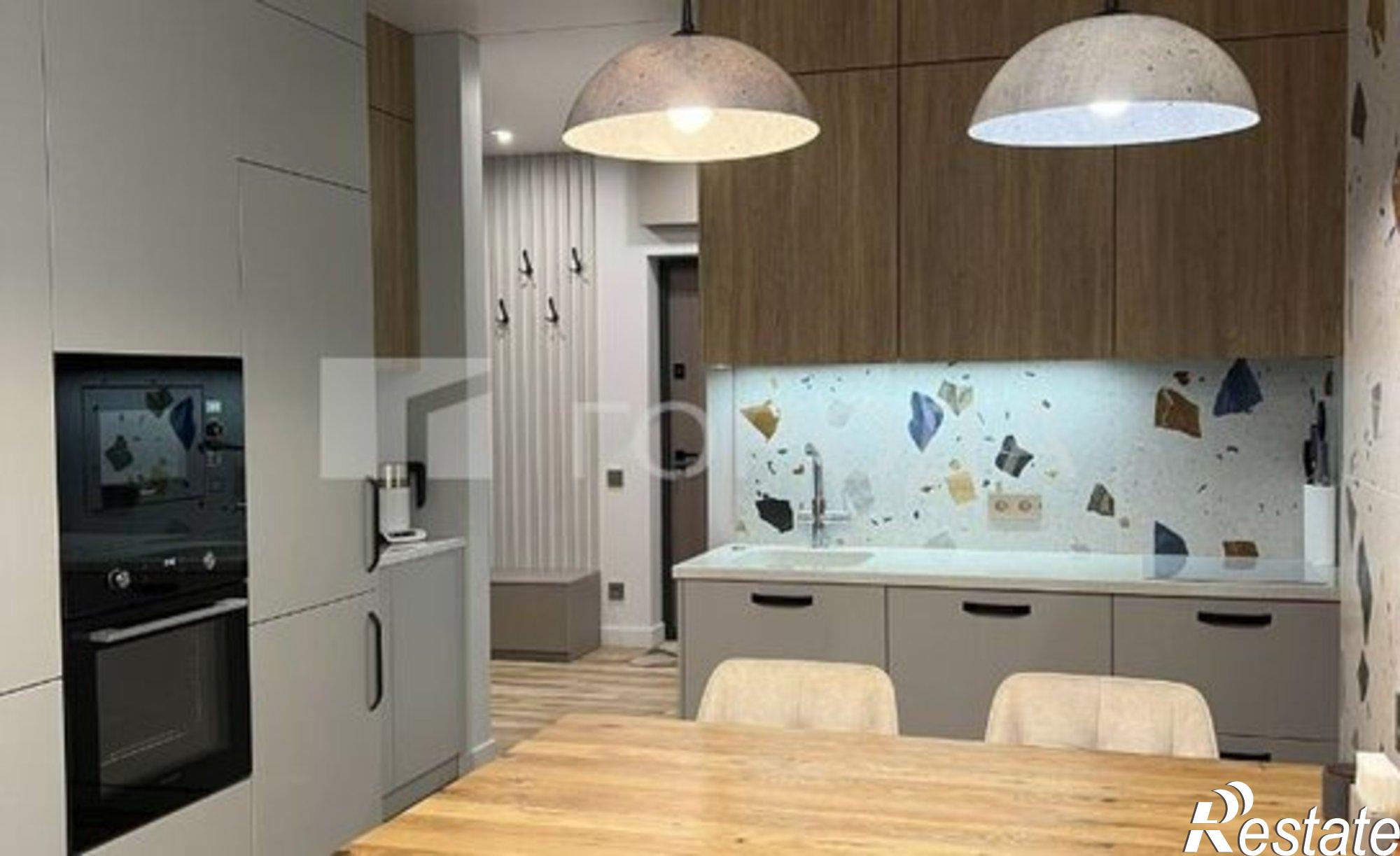 Купить квартиру за 20 000 000 рублей на Красный пр-кт, 167/4