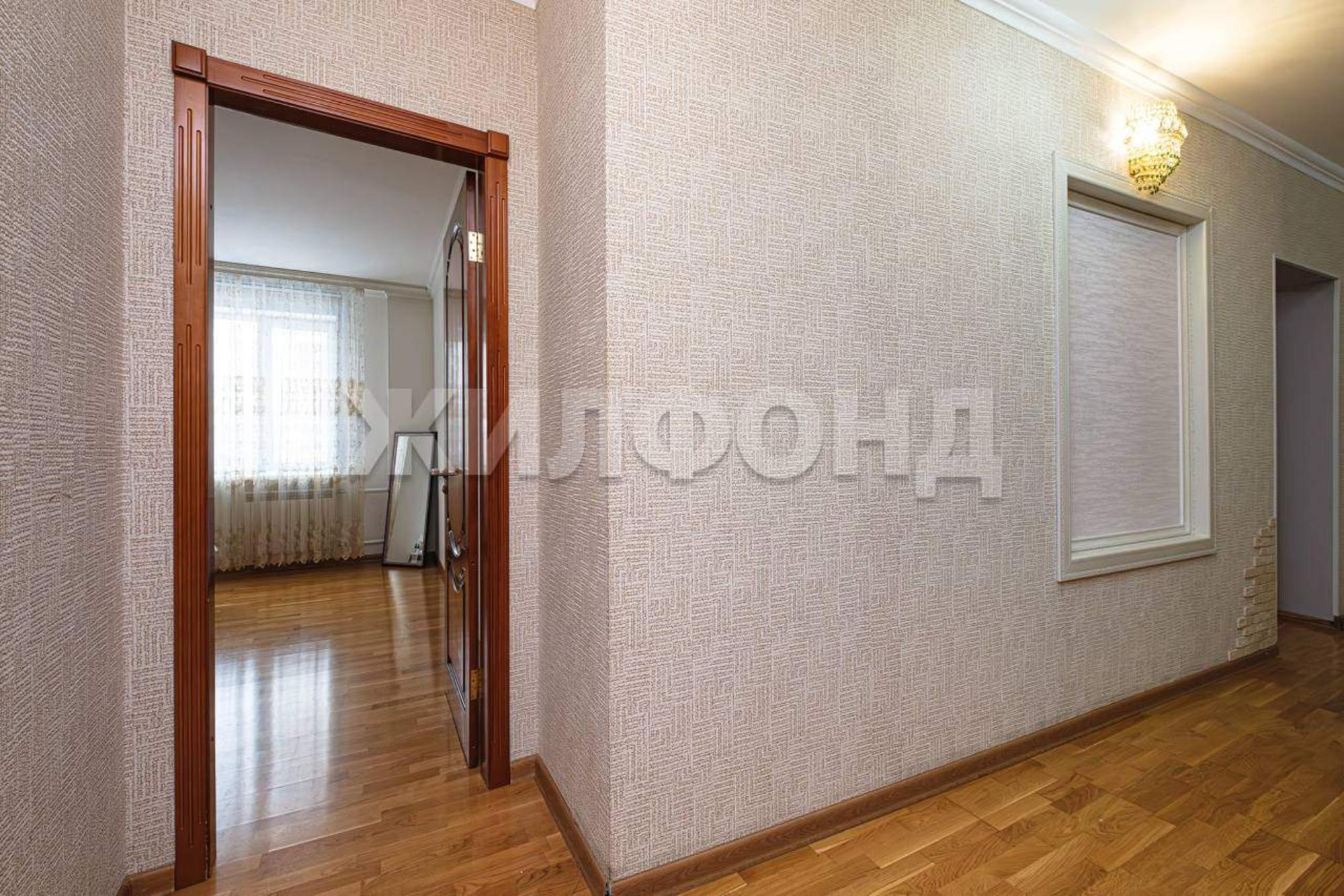 Купить квартиру за 16 000 000 рублей на Стартовая улица, д.1