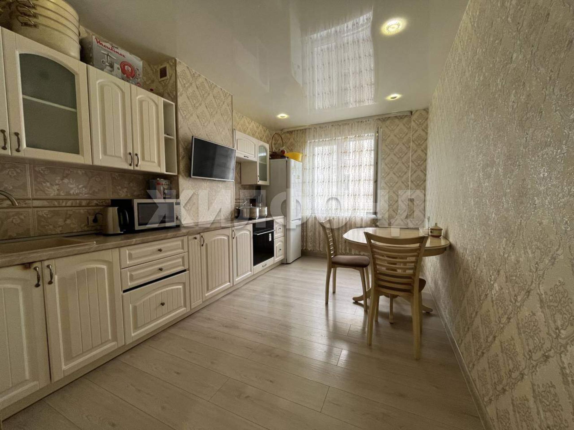 Купить квартиру за 5 850 000 рублей на Плющихинская улица, д.9