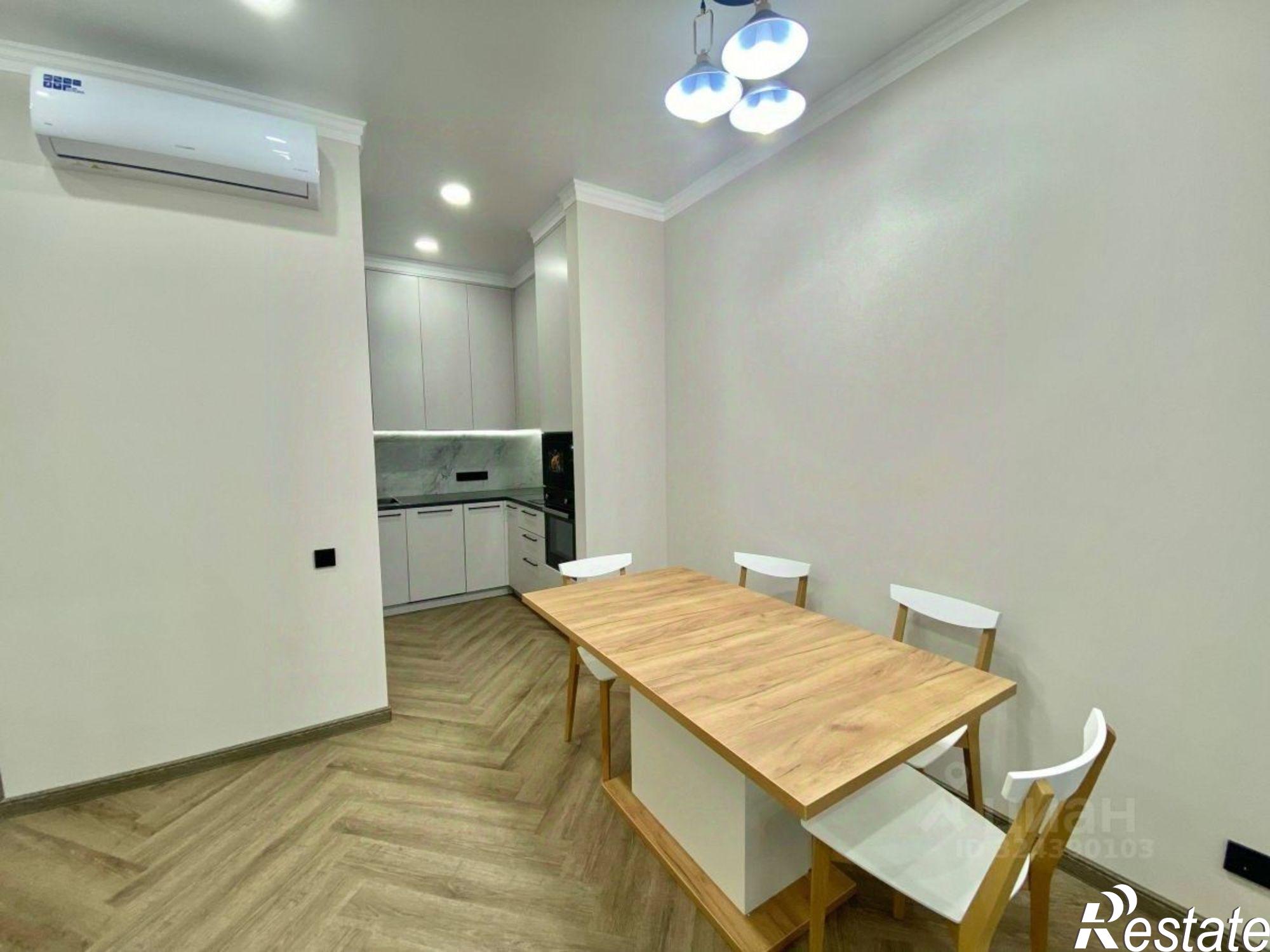 Купить квартиру за 12 500 000 рублей на Красный проспект, 220