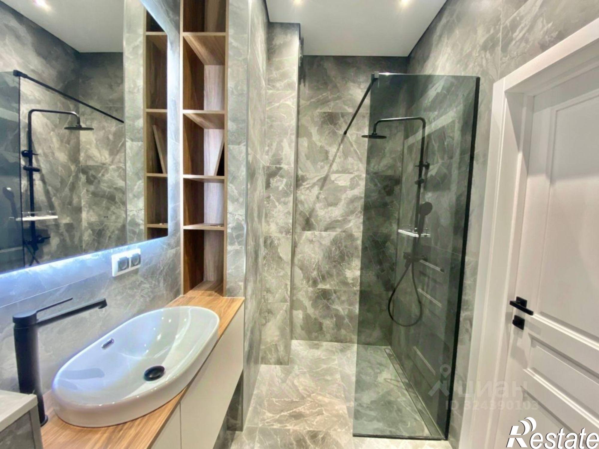 Купить квартиру за 12 500 000 рублей на Красный проспект, 220