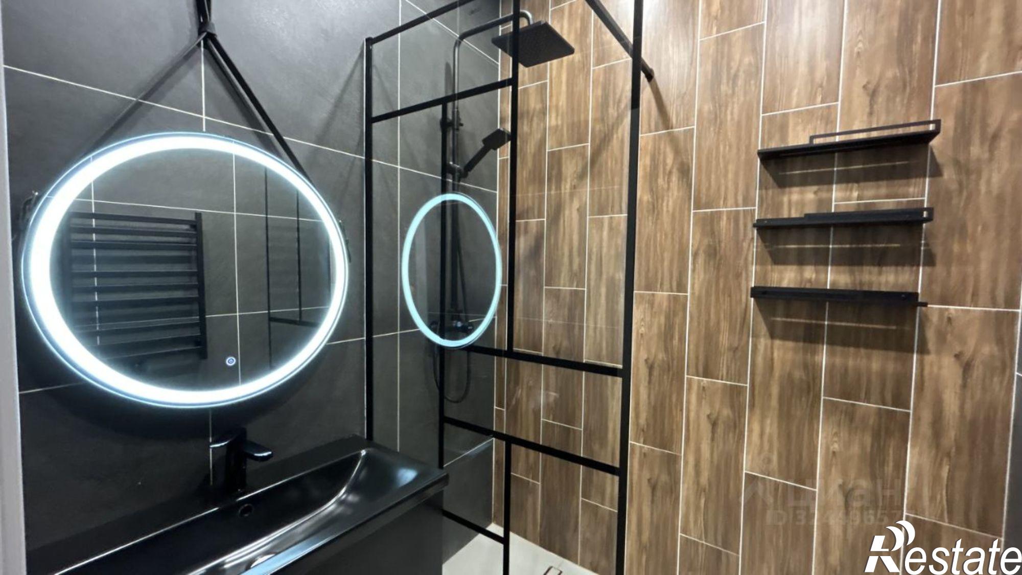 Купить квартиру за 10 000 000 рублей на ул Трудовая, 33