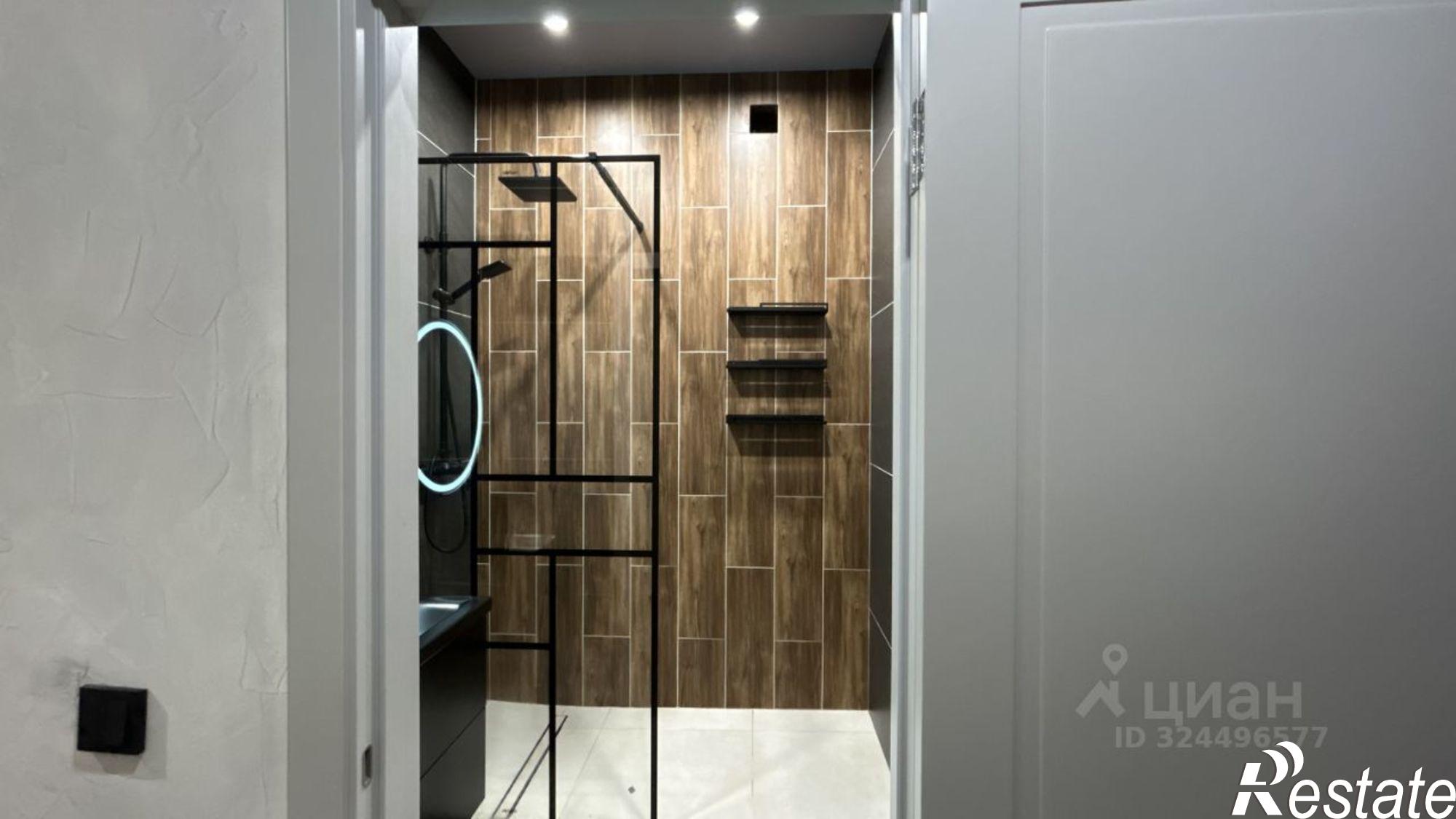 Купить квартиру за 10 000 000 рублей на ул Трудовая, 33