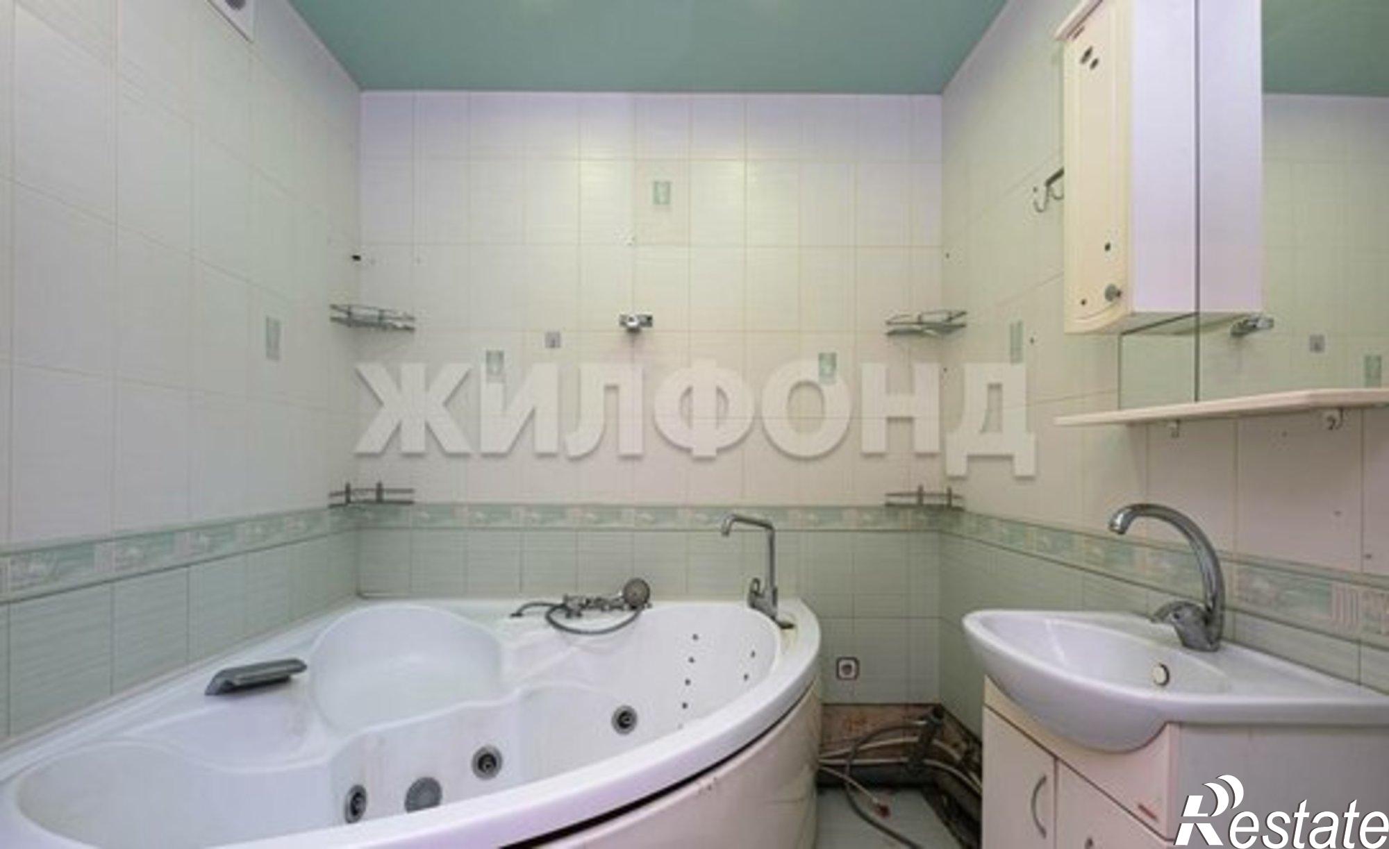 Купить квартиру за 4 500 000 рублей на улица Филатова, 10