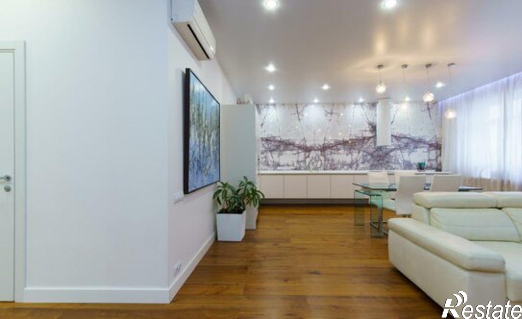 Купить квартиру за 36 000 000 рублей на ул Кедровая, 55