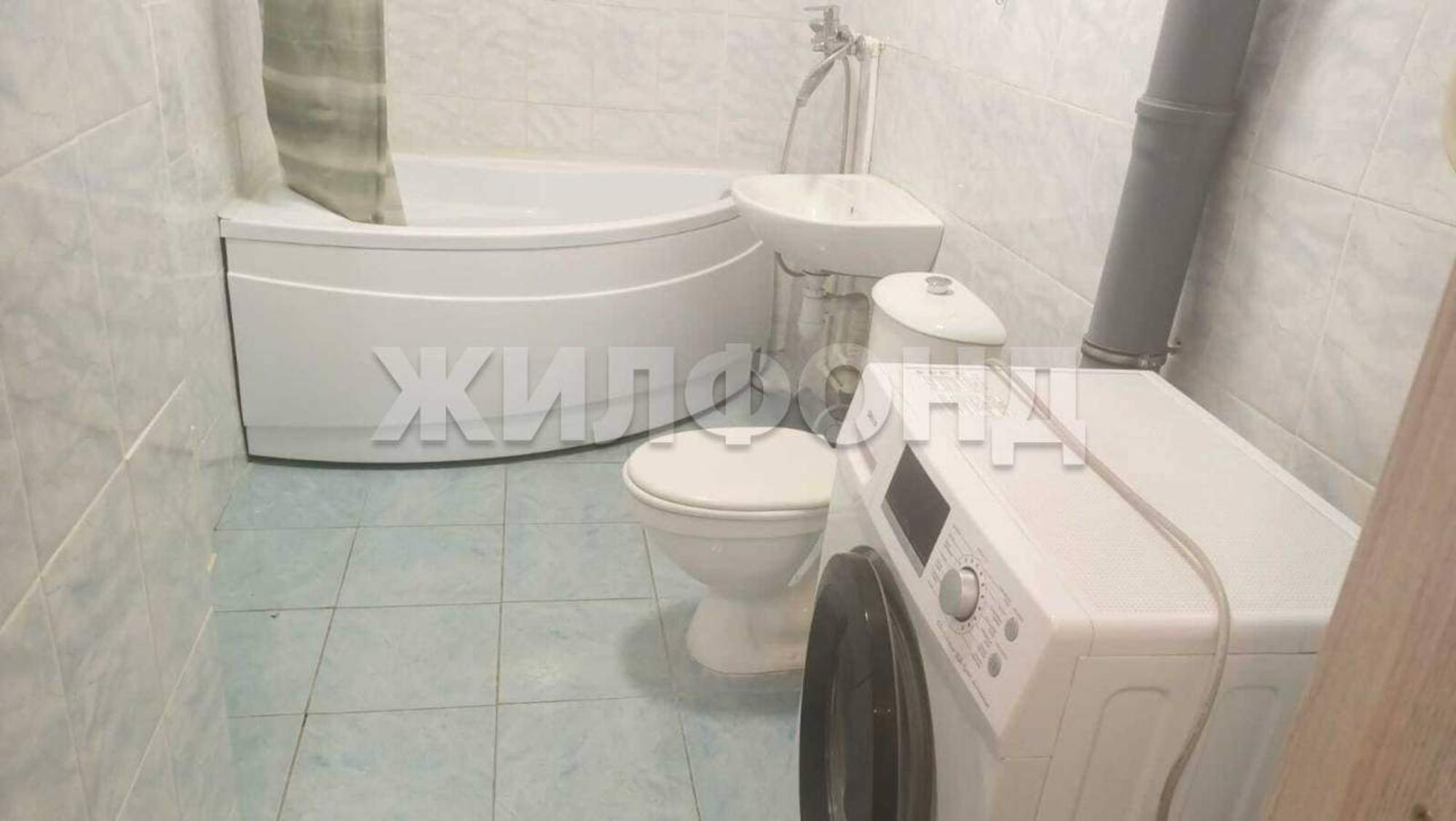 Купить квартиру за 3 200 000 рублей на Петухова улица, д.103/2